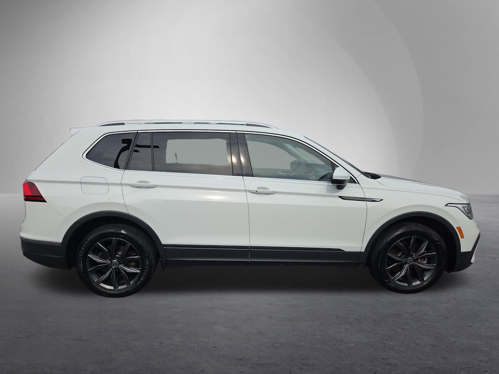 Used 2024 Volkswagen Tiguan 2.0T SE SUV