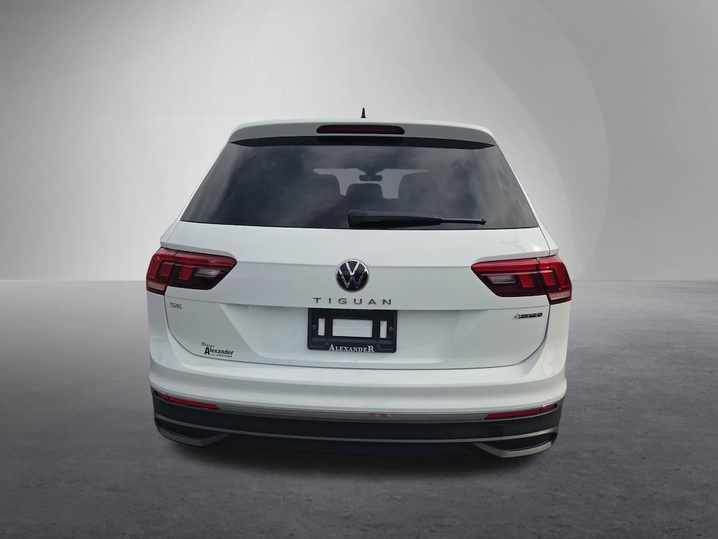 Used 2024 Volkswagen Tiguan 2.0T SE SUV