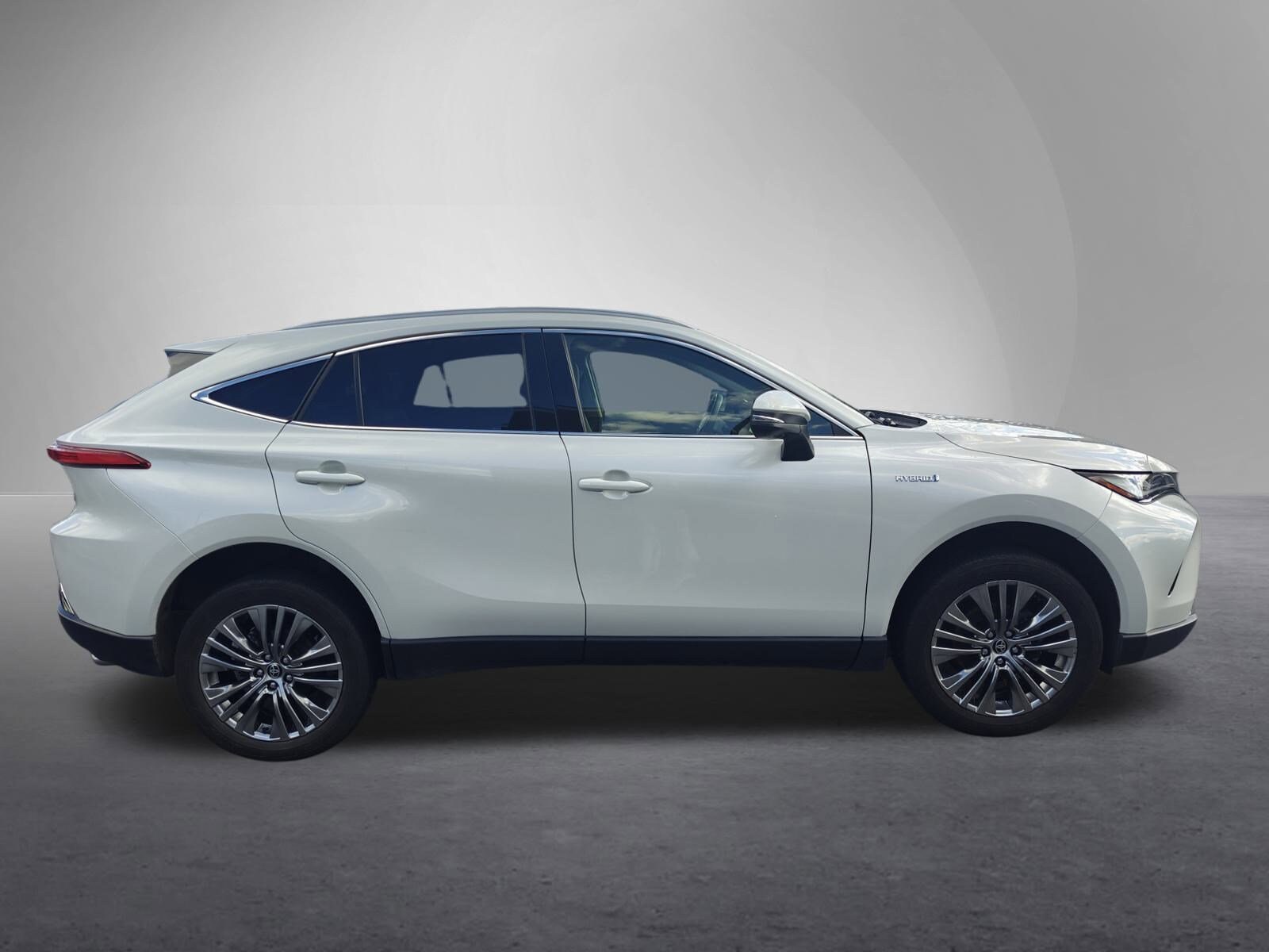 2021 Toyota Venza Limited photo 2