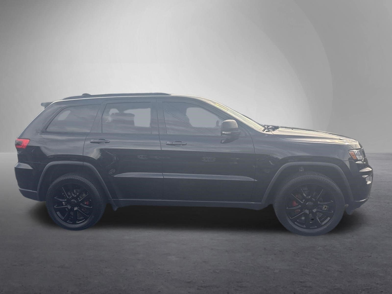 Used 2017 Jeep Grand Cherokee Limited with VIN 1C4RJFBG1HC632372 for sale in Burnham, PA