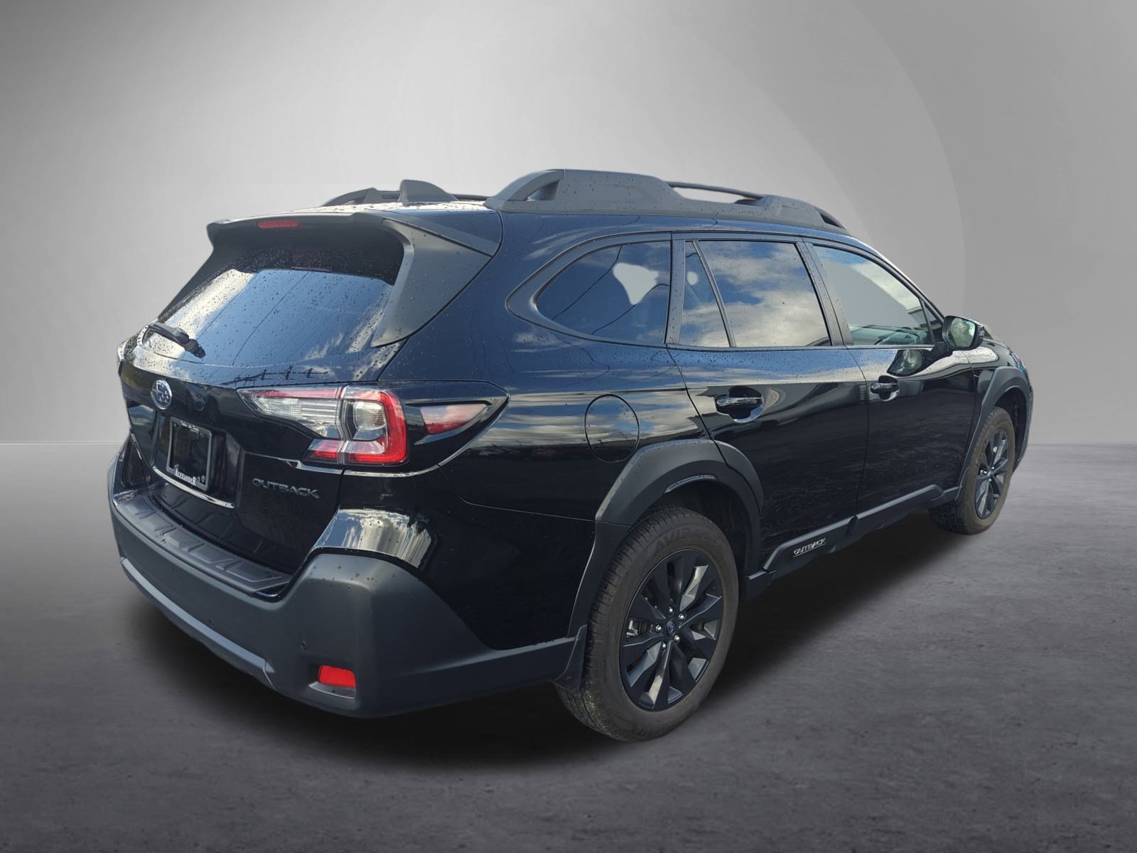 2024 Subaru Outback Onyx Edition photo 3