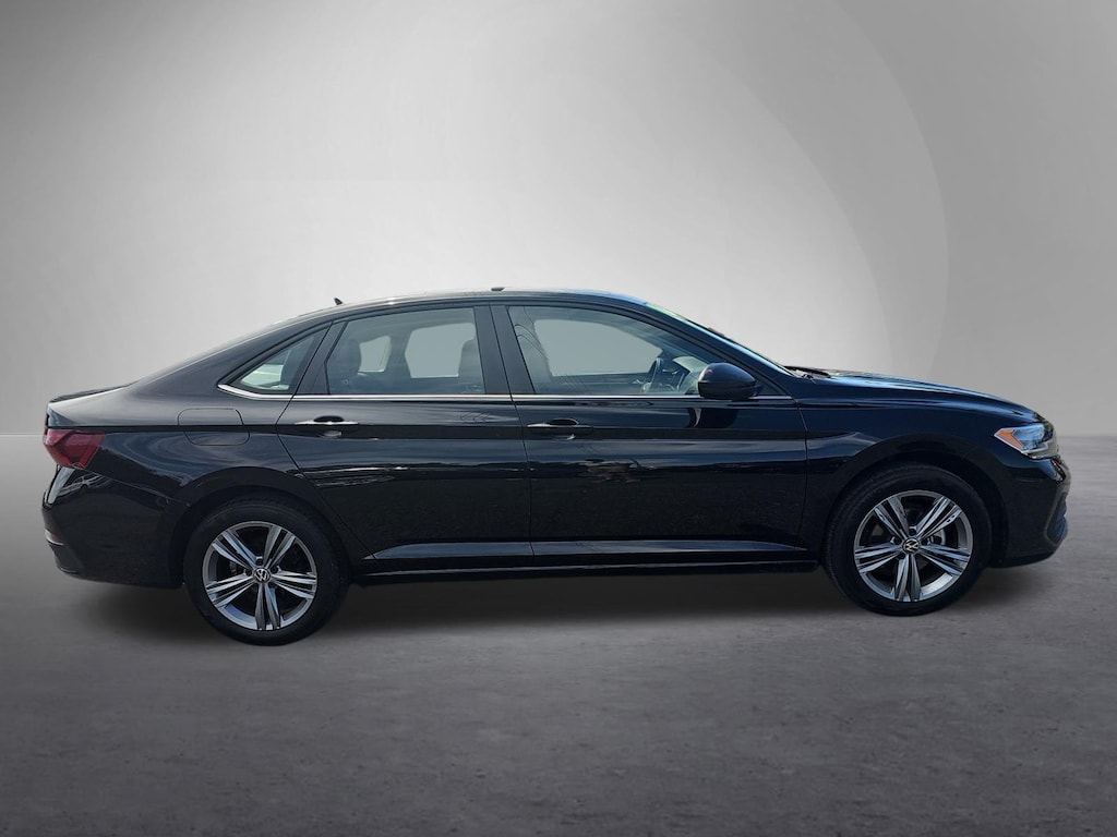 Used 2024 Volkswagen Jetta 1.5T SE Sedan