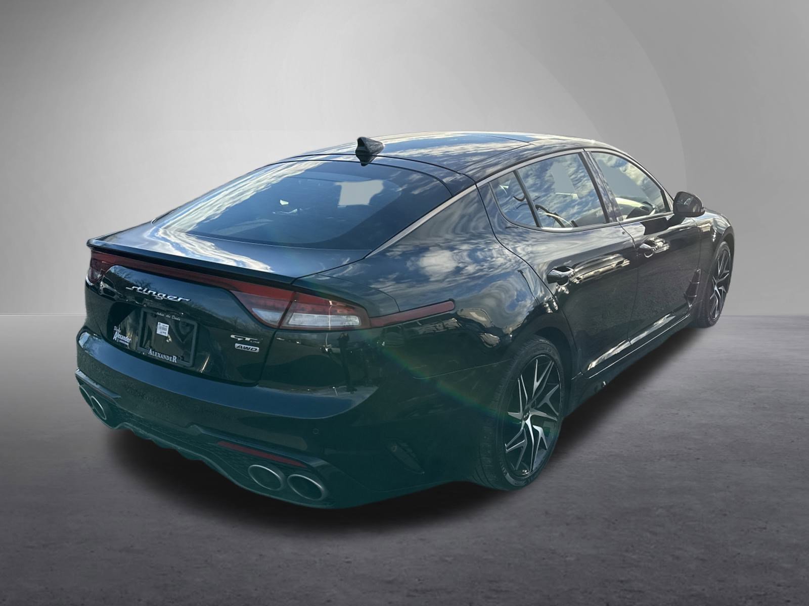 2022 Kia Stinger GT-Line photo 3