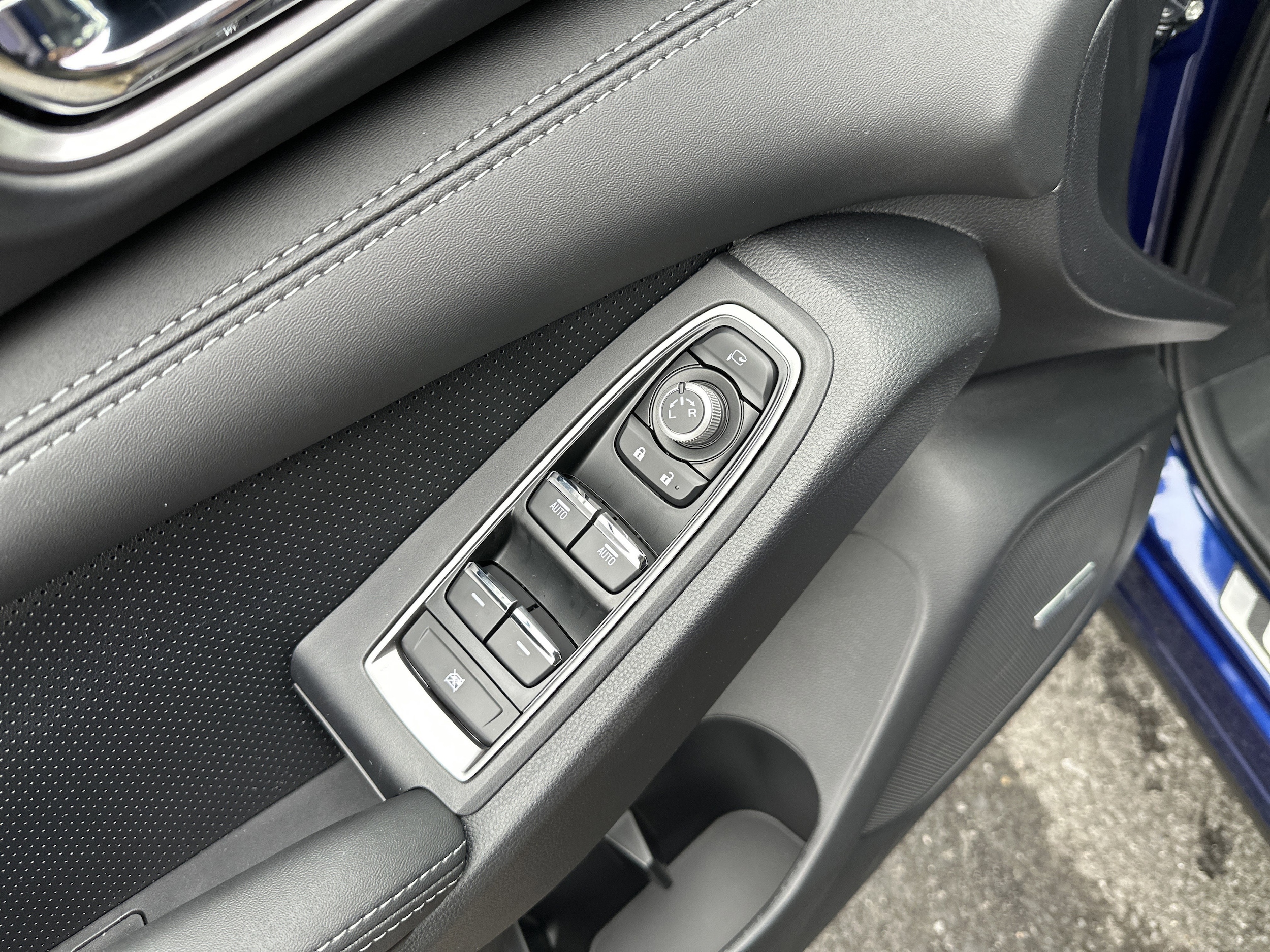 2026 Subaru Ascent Limited - Photo 17