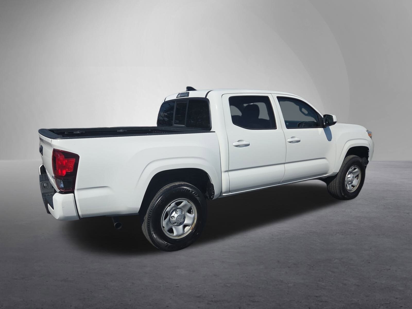 2022 Toyota Tacoma 4x4 SR Double Cab V6 photo 3