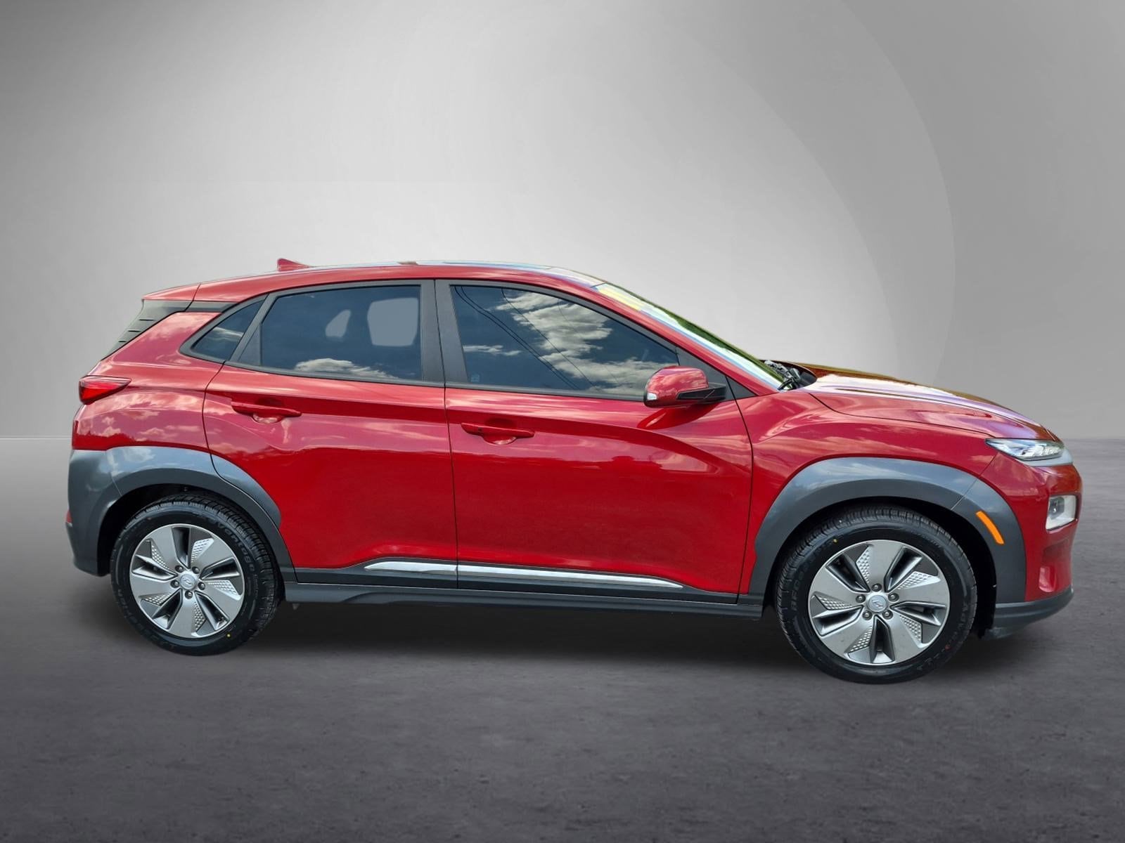 Used 2021 Hyundai Kona EV Limited with VIN KM8K33AGXMU115826 for sale in Burnham, PA