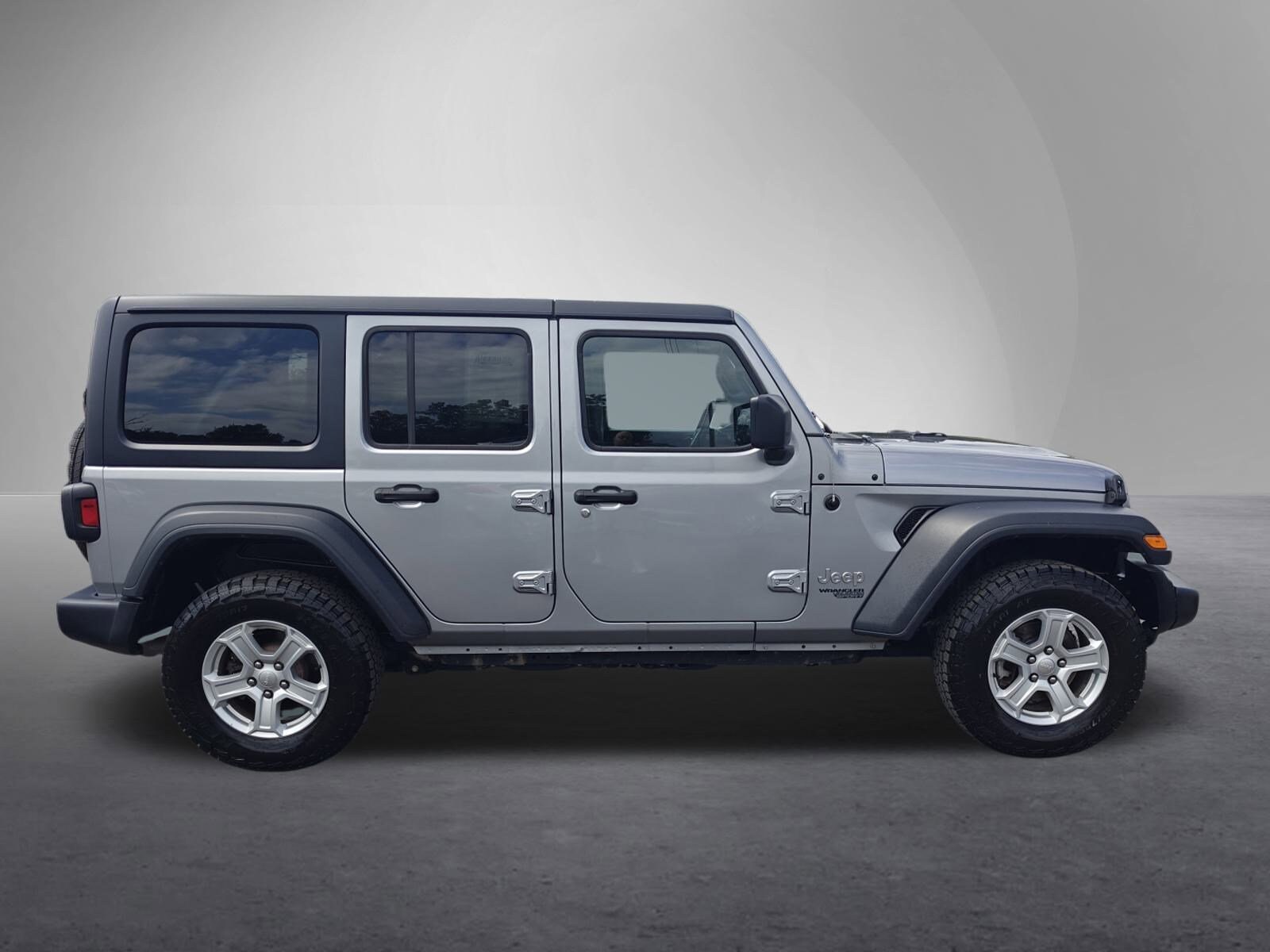 2019 Jeep Wrangler Unlimited Sport S photo 2