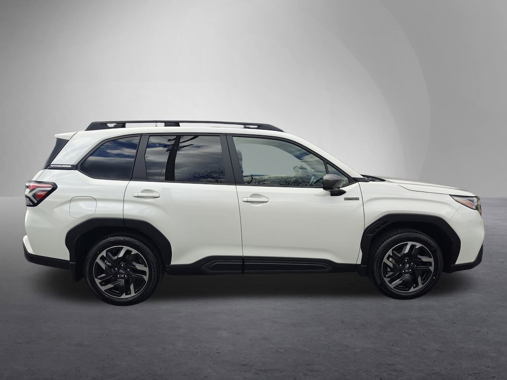 New 2025 Subaru Forester Hybrid Limited SUV