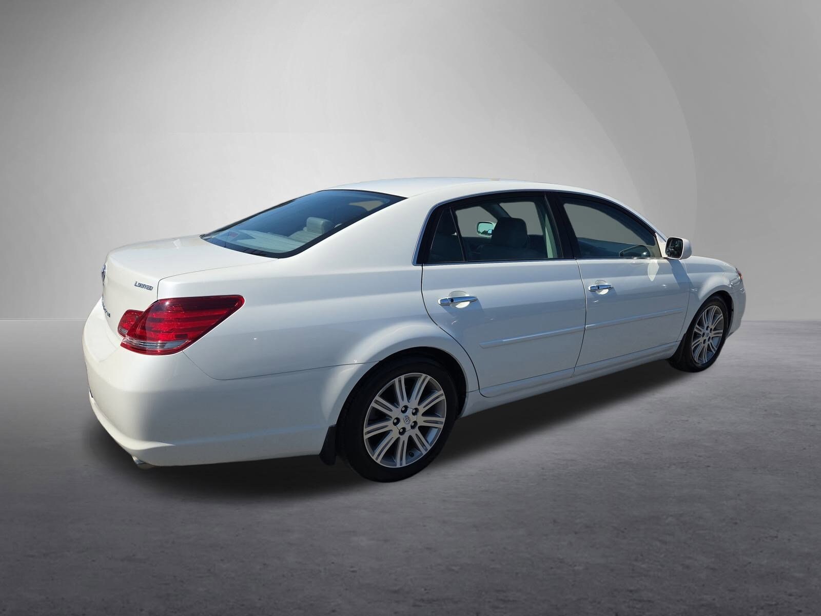 2008 Toyota Avalon Limited photo 3