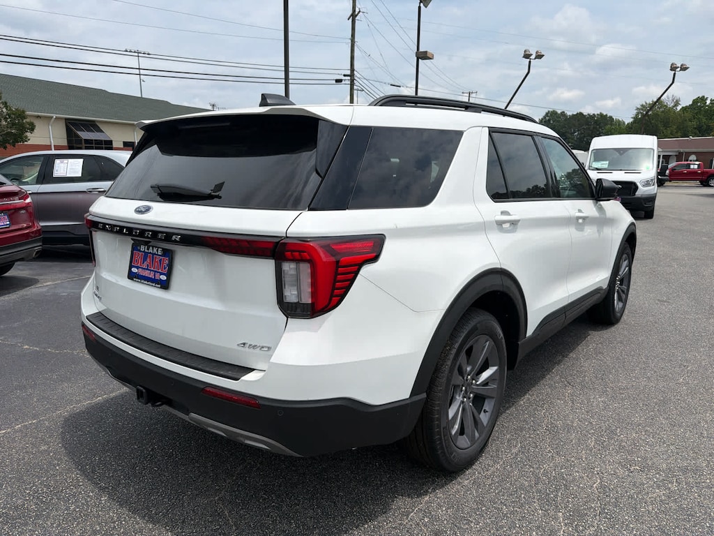 New 2026 Ford Explorer Active w/200A Pkg 4WD