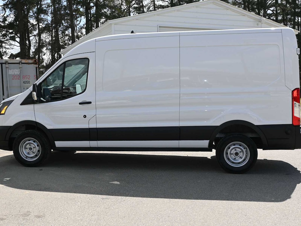 New 2025 Ford Transit T-250 148 Med Rf 9070 GVWR RWD