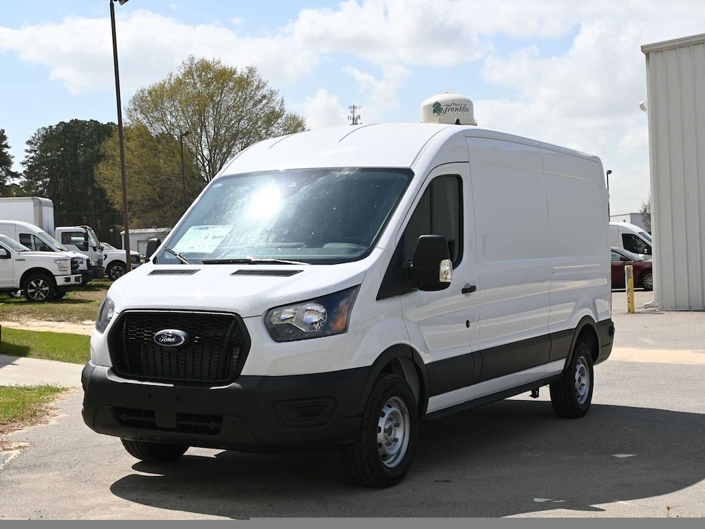 New 2025 Ford Transit T-250 148 Med Rf 9070 GVWR RWD