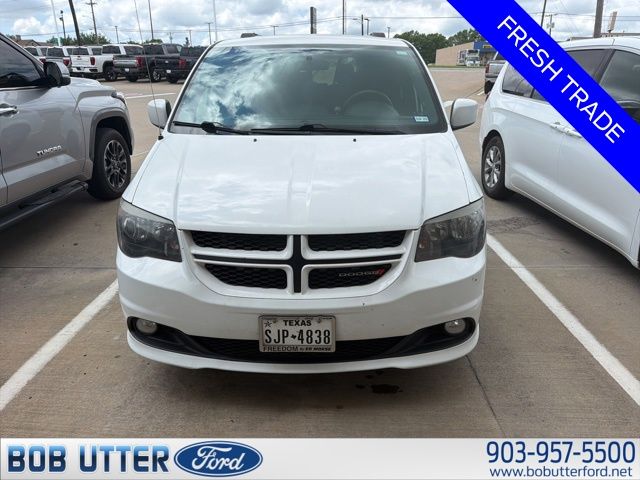 2016 Dodge Grand Caravan R/T's photo