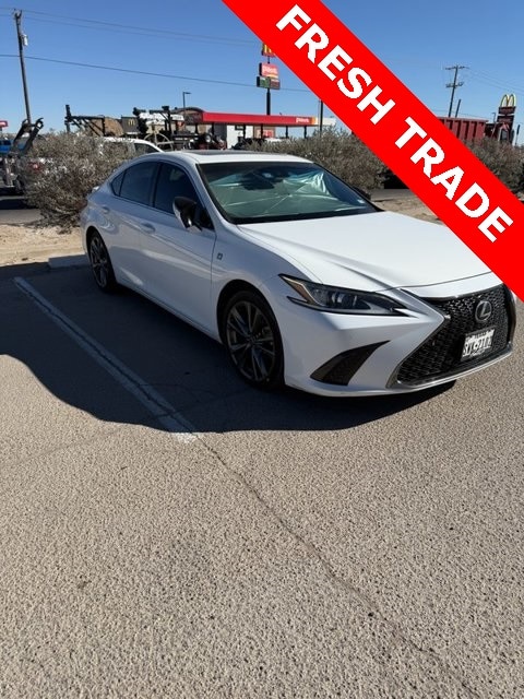 2020 Lexus ES F SPORT's photo