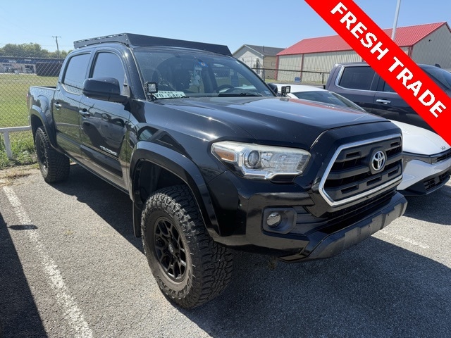 2016 Toyota Tacoma SR5's photo