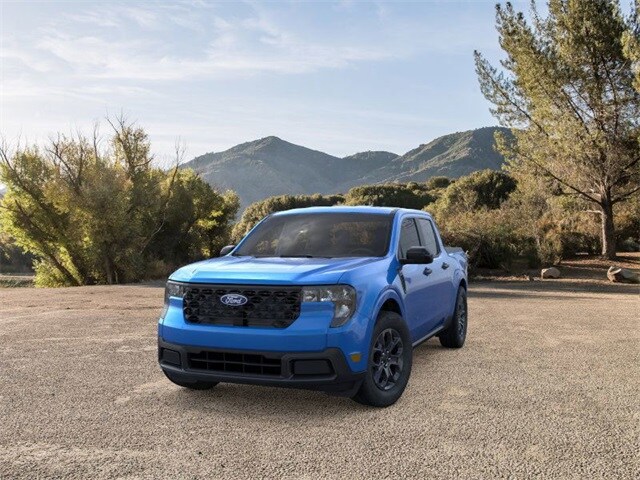 2025 Ford Maverick XLT photo 2