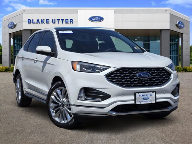 2022 Ford Edge Titanium AWD's photo