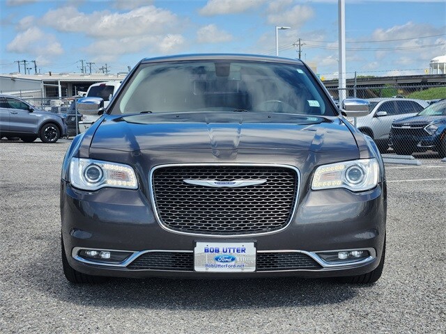 Used 2019 Chrysler 300 Limited with VIN 2C3CCAEG1KH534191 for sale in Denison, TX