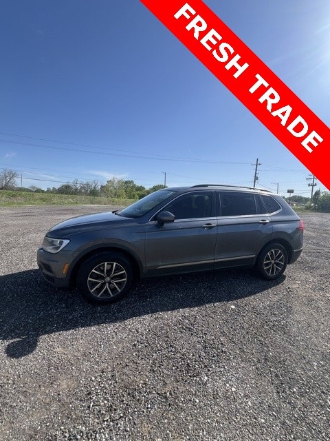 Used 2020 Volkswagen Tiguan SE with VIN 3VV3B7AX6LM069158 for sale in Denison, TX