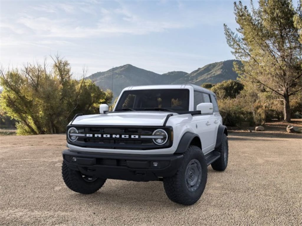 New 2025 Ford Bronco Outer Banks SUV