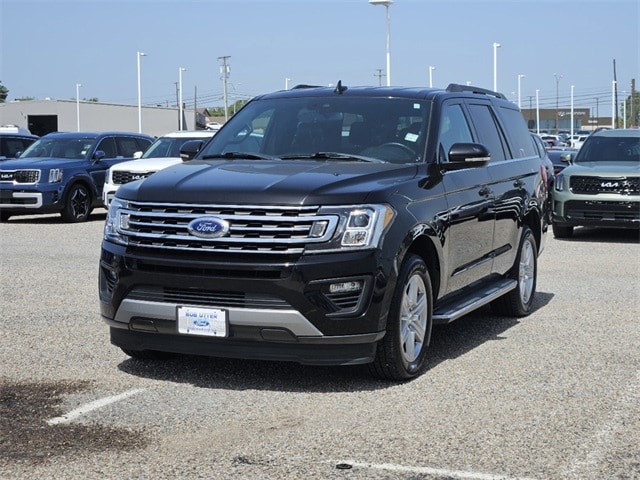 Used 2019 Ford Expedition XLT with VIN 1FMJU1HT9KEA81630 for sale in Denison, TX