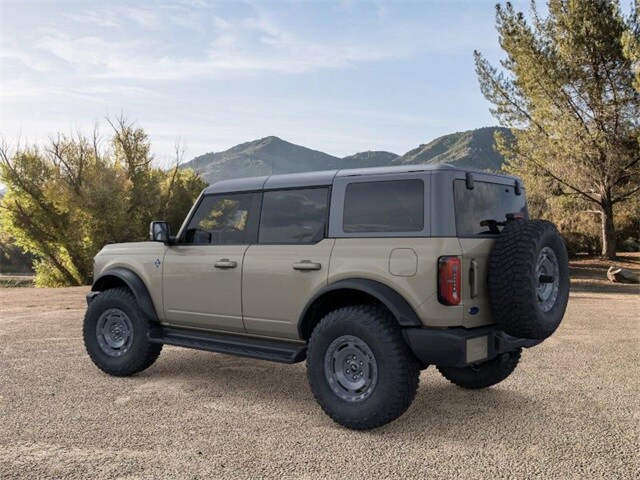 2025 Ford Bronco Outer Banks photo 4