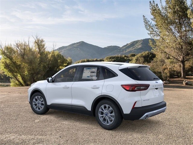 2026 Ford Escape Active photo 2