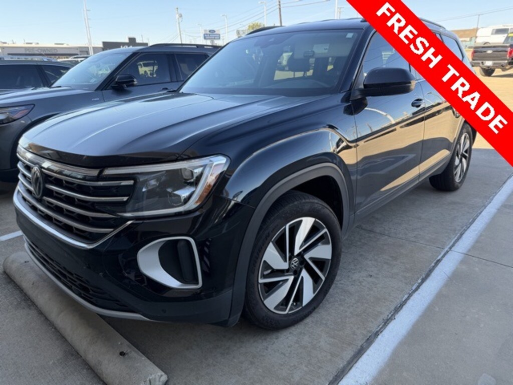 Used 2025 Volkswagen Atlas 2.0T SE w/Technology SUV