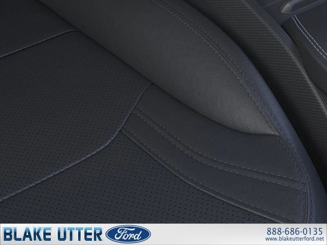 2025 Ford Mustang Mach-E Premium - Photo 16