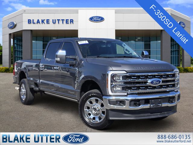 2025 Ford F-350SD Lariat Truck