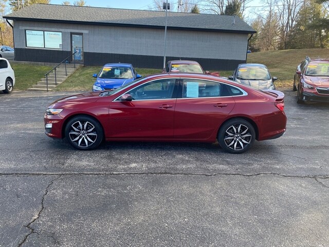 2020 Chevrolet Malibu RS photo 2