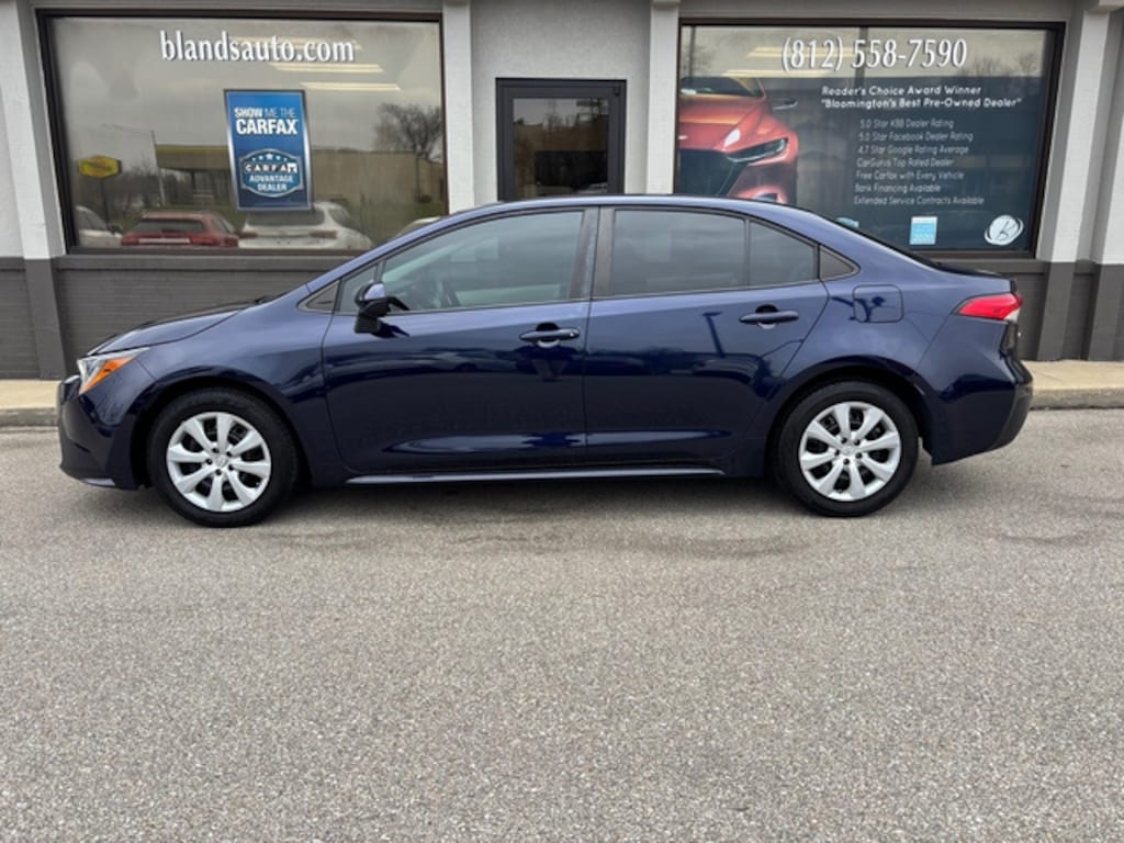 Used 2022 Toyota Corolla LE Sedan