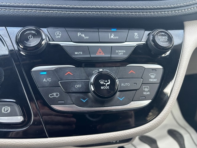 2022 Chrysler Pacifica Touring L - Photo 28