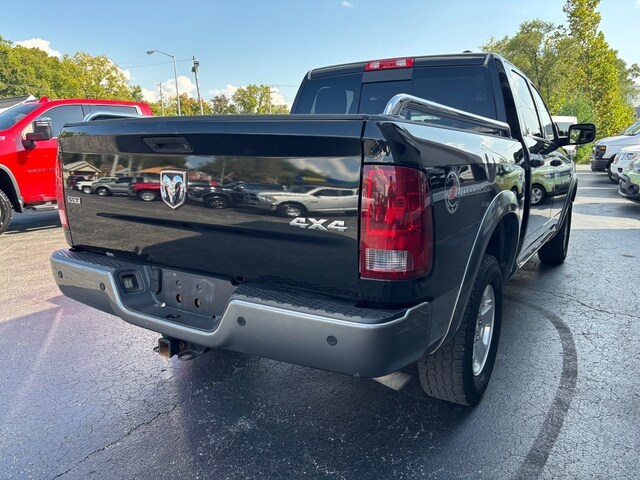 2011 Ram 1500 SLT photo 3