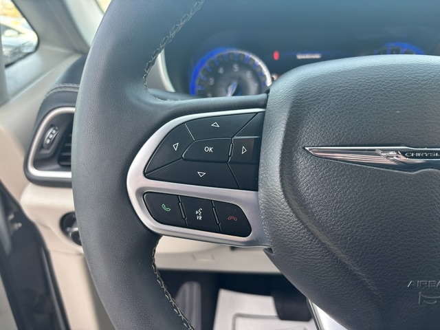 2022 Chrysler Pacifica Touring L - Photo 17