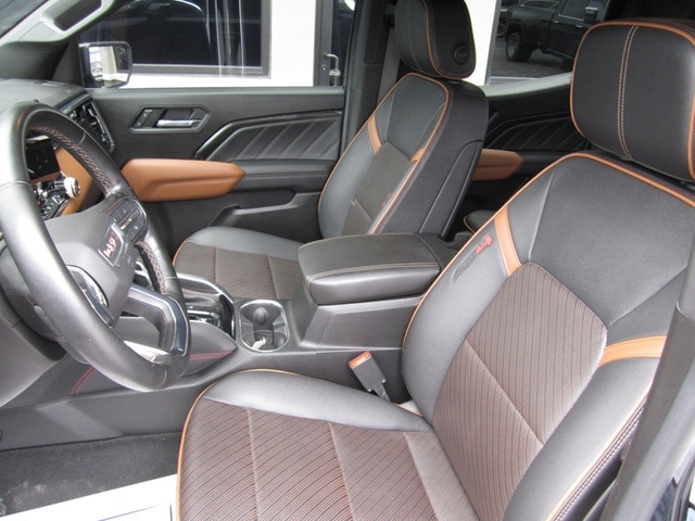 2023 GMC Canyon AT4 - Photo 7