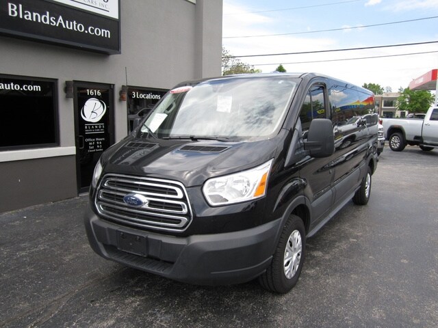 2019 Ford Transit XL photo 2