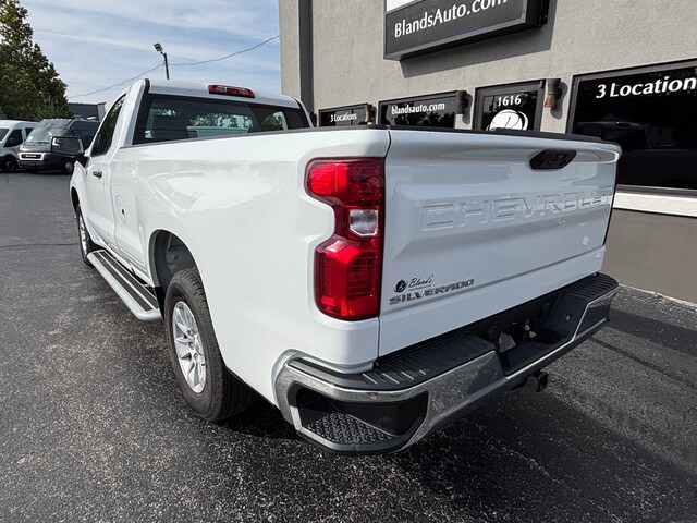 2024 Chevrolet Silverado 1500 Work Truck photo 2