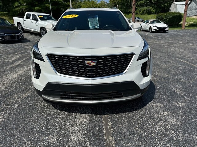 2019 Cadillac XT4 Premium Luxury photo 3