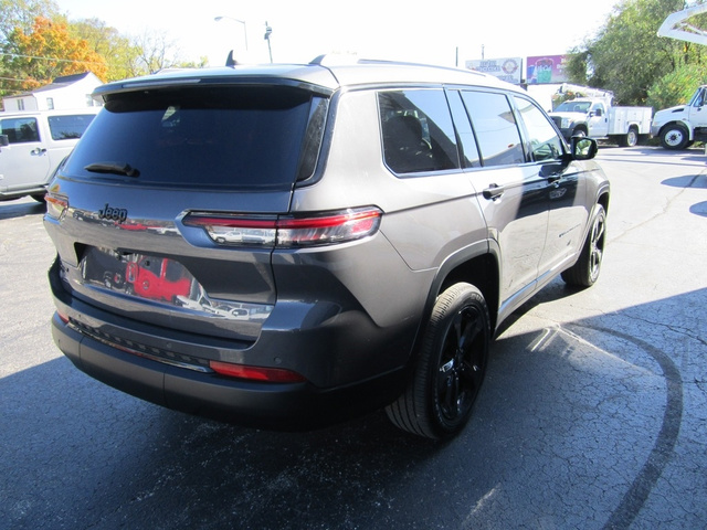 Used 2024 Jeep Grand Cherokee L Laredo SUV