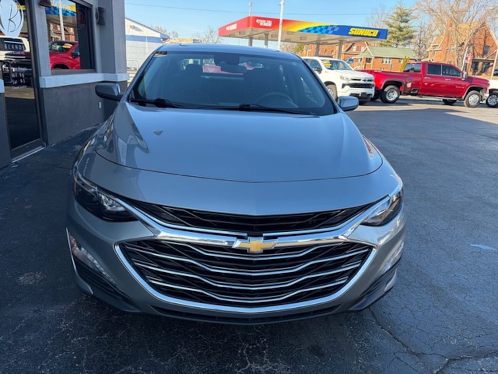 Used 2024 Chevrolet Malibu PANORAMIC MOON ROOF Sedan