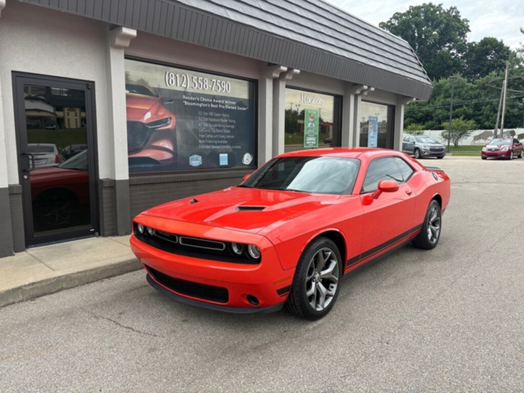 Used 2017 Dodge Challenger SXT Coupe