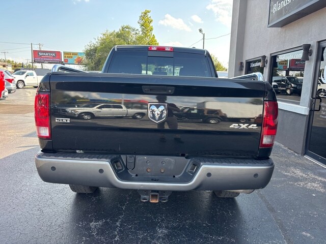2011 Ram 1500 SLT photo 2