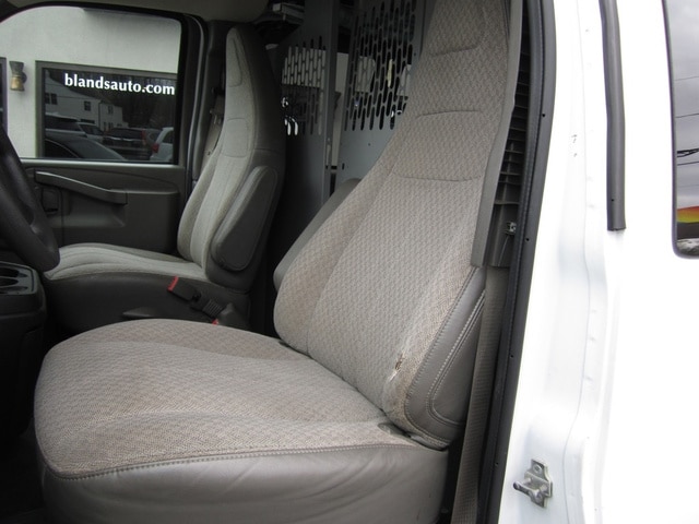 2019 Chevrolet Express Passenger LT - Photo 8