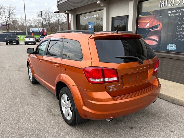 2011 Dodge Journey Mainstreet photo 3