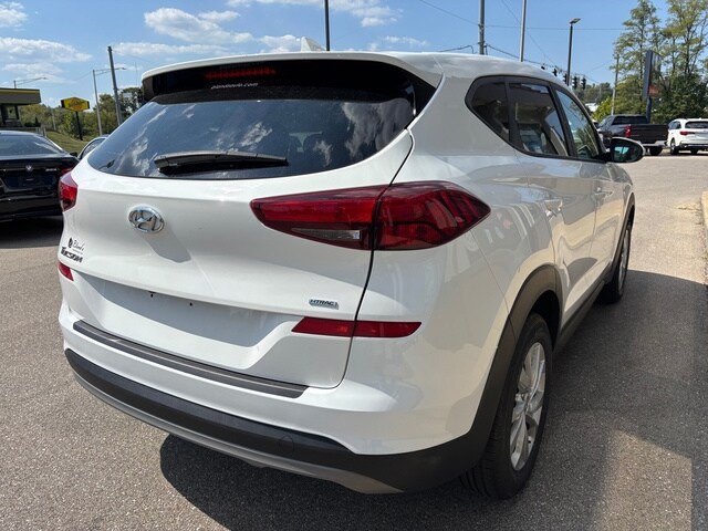 2021 Hyundai Tucson SE photo 3
