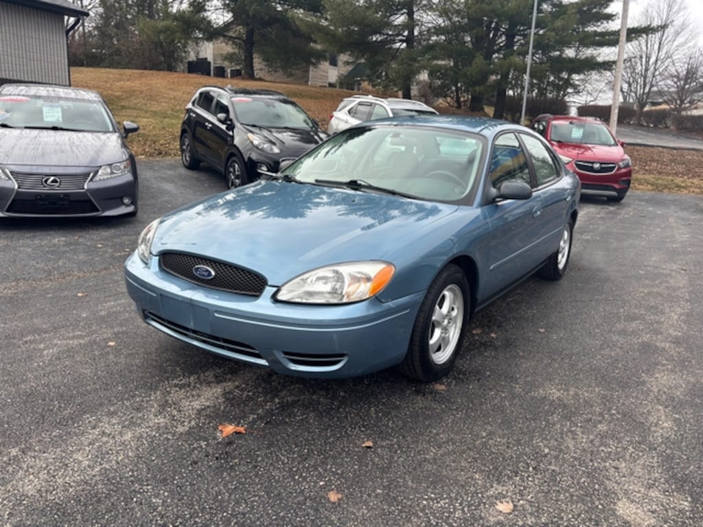 Used 2007 Ford Taurus SE Sedan