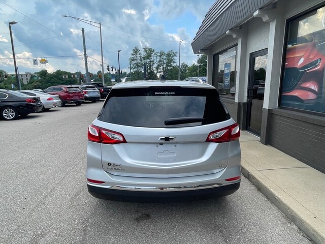 2021 Chevrolet Equinox photo 3