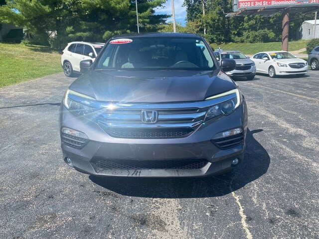 2016 Honda Pilot EX photo 2
