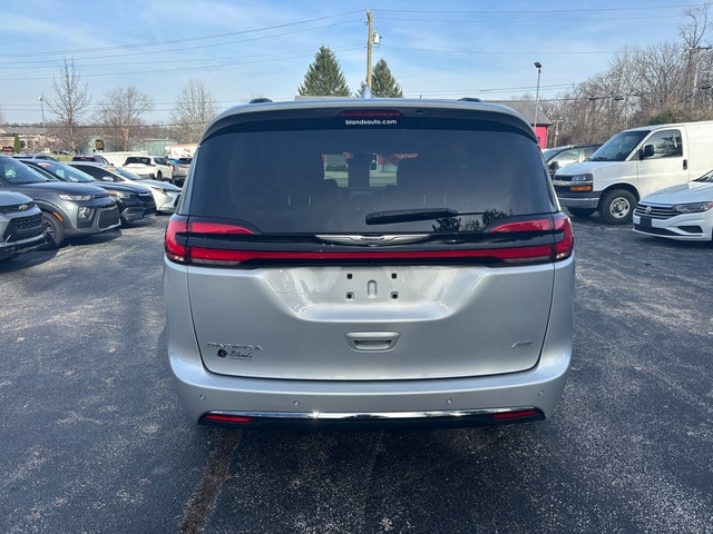 2022 Chrysler Pacifica Touring L - Photo 8